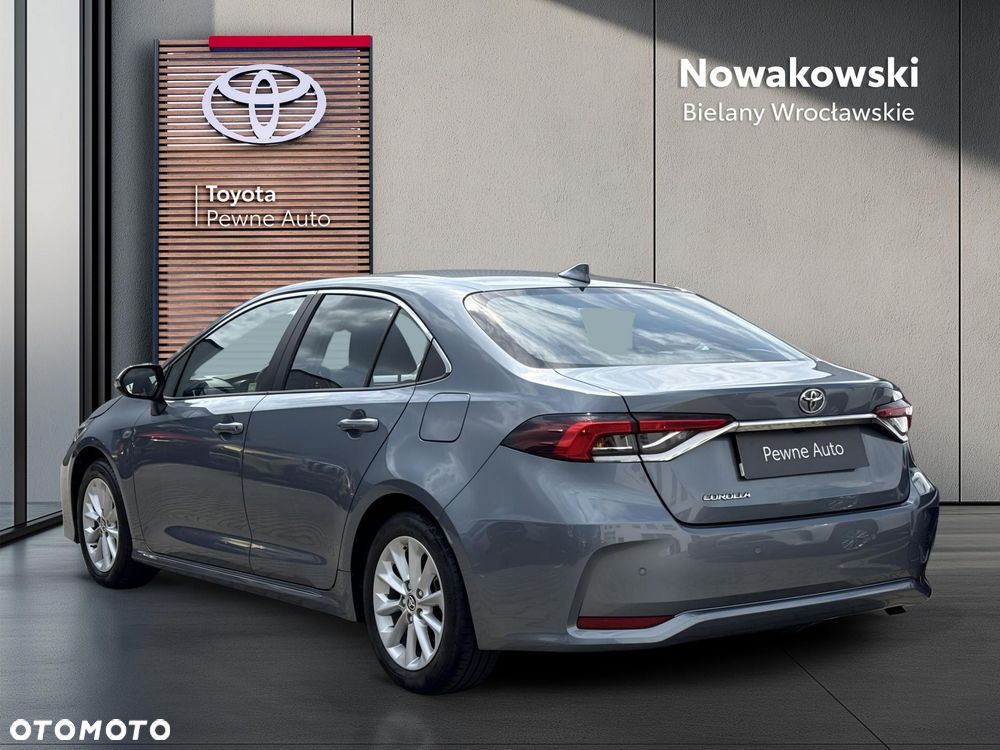 Toyota Corolla - 2