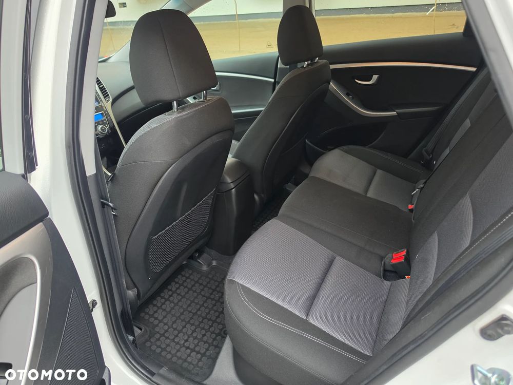 Hyundai i30 1.6 GDI BlueDrive Premium - 34