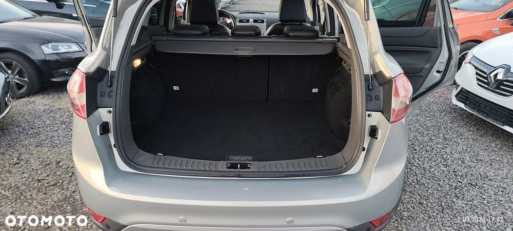 Ford Kuga 2.0 TDCi 2x4 Titanium - 27