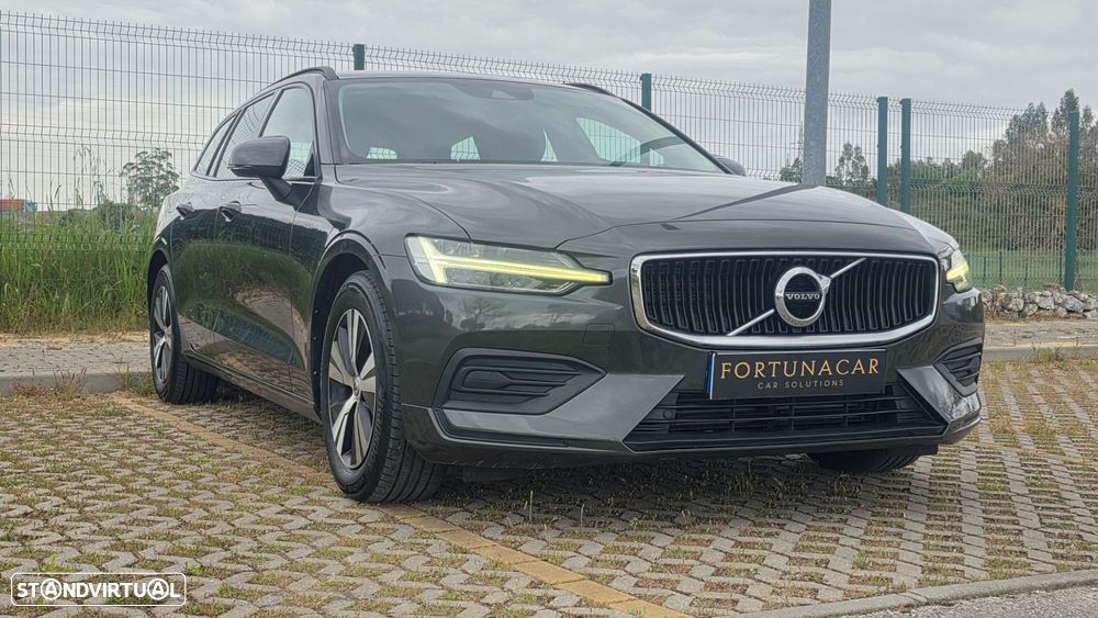 Volvo V60 2.0 D3 Momentum Core - 3