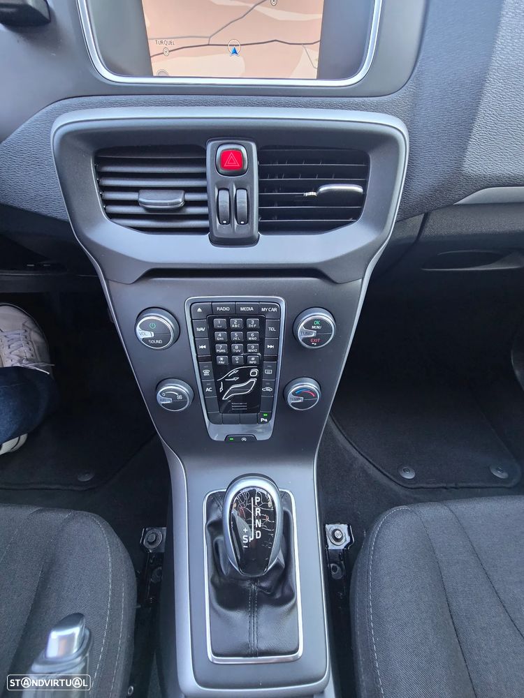 Volvo V40 D2 Powershift Momentum - 20