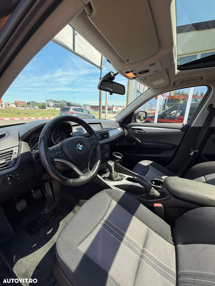 BMW X1 xDrive18d - 14
