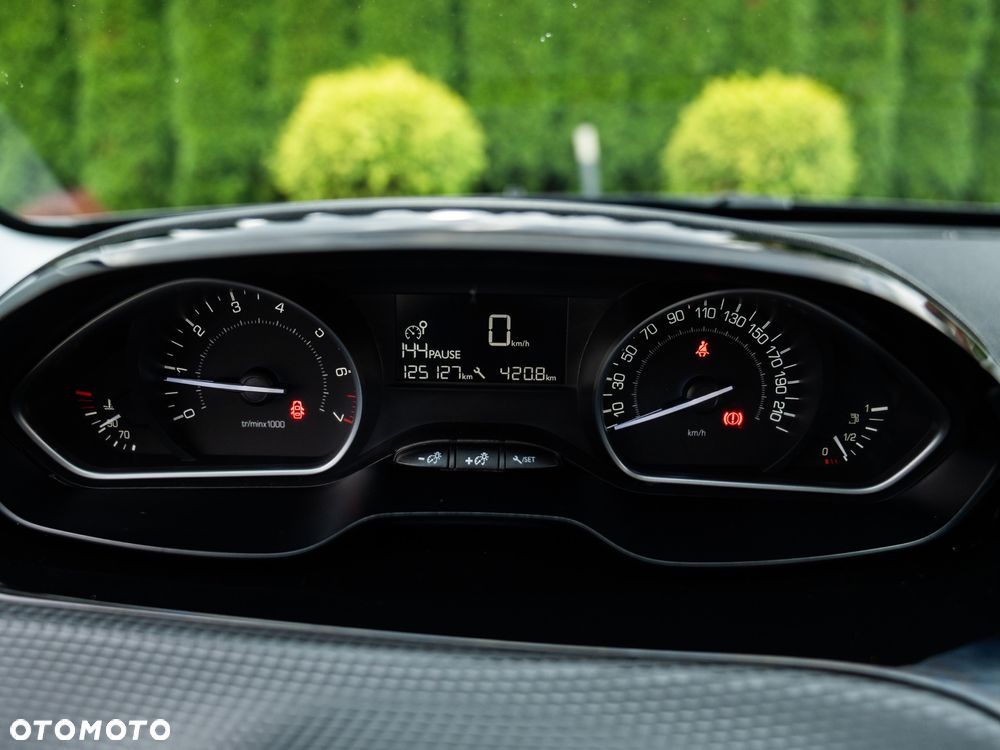 Peugeot 2008 1.2 Pure Tech Active - 29