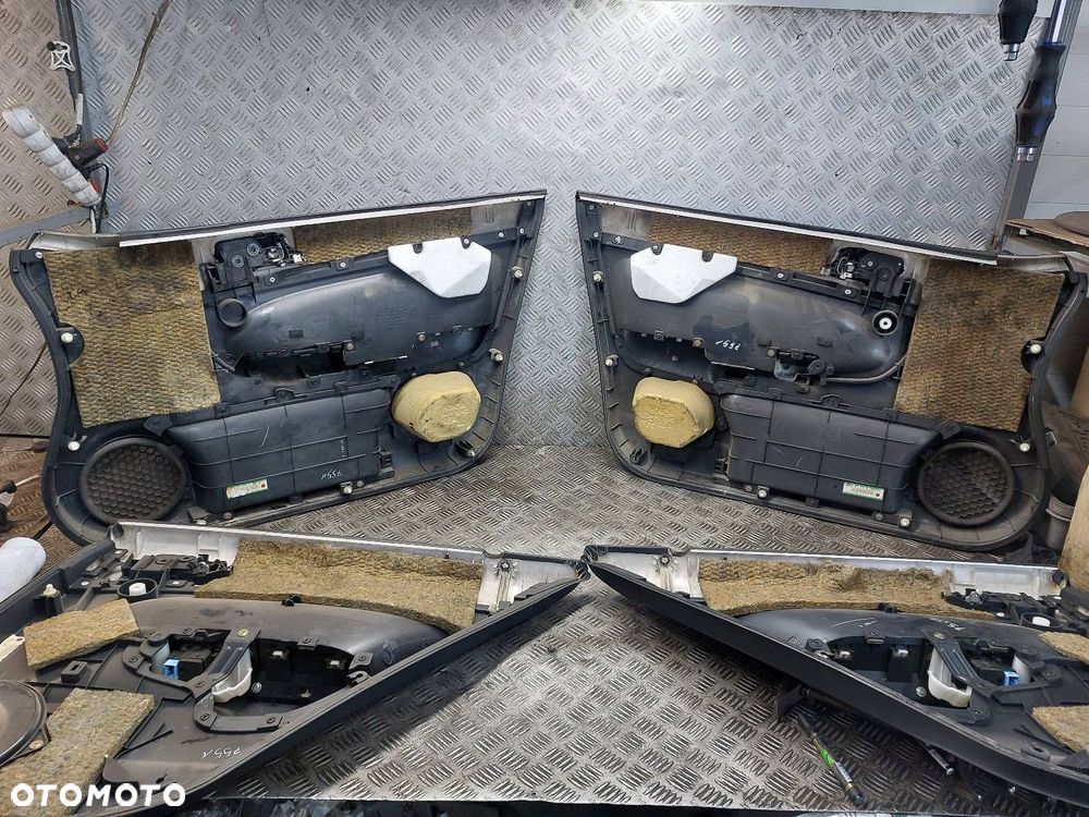 BOCZKI DRZWI KOMPLET HONDA ACCORD VII SEDAN SKÓRA CZARNE ID: 237973 - 8
