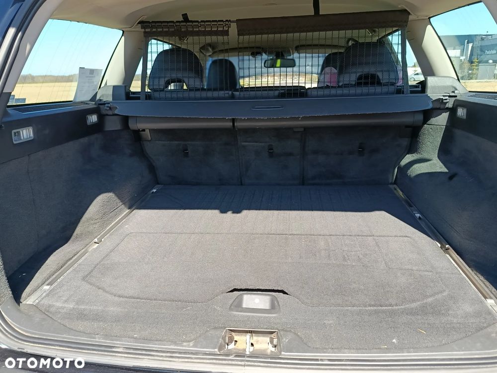 Volvo V70 2.5T Momentum - 11