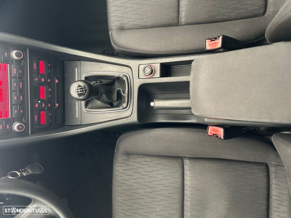 Audi A4 1.9 TDI Sport - 13
