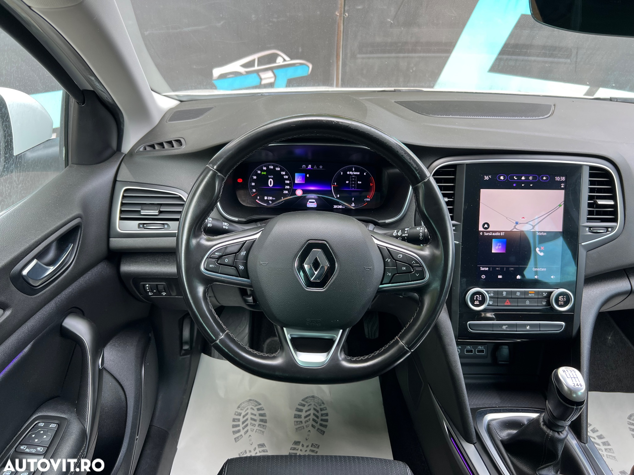 Renault Megane BLUE dCi 115 INTENS - 8