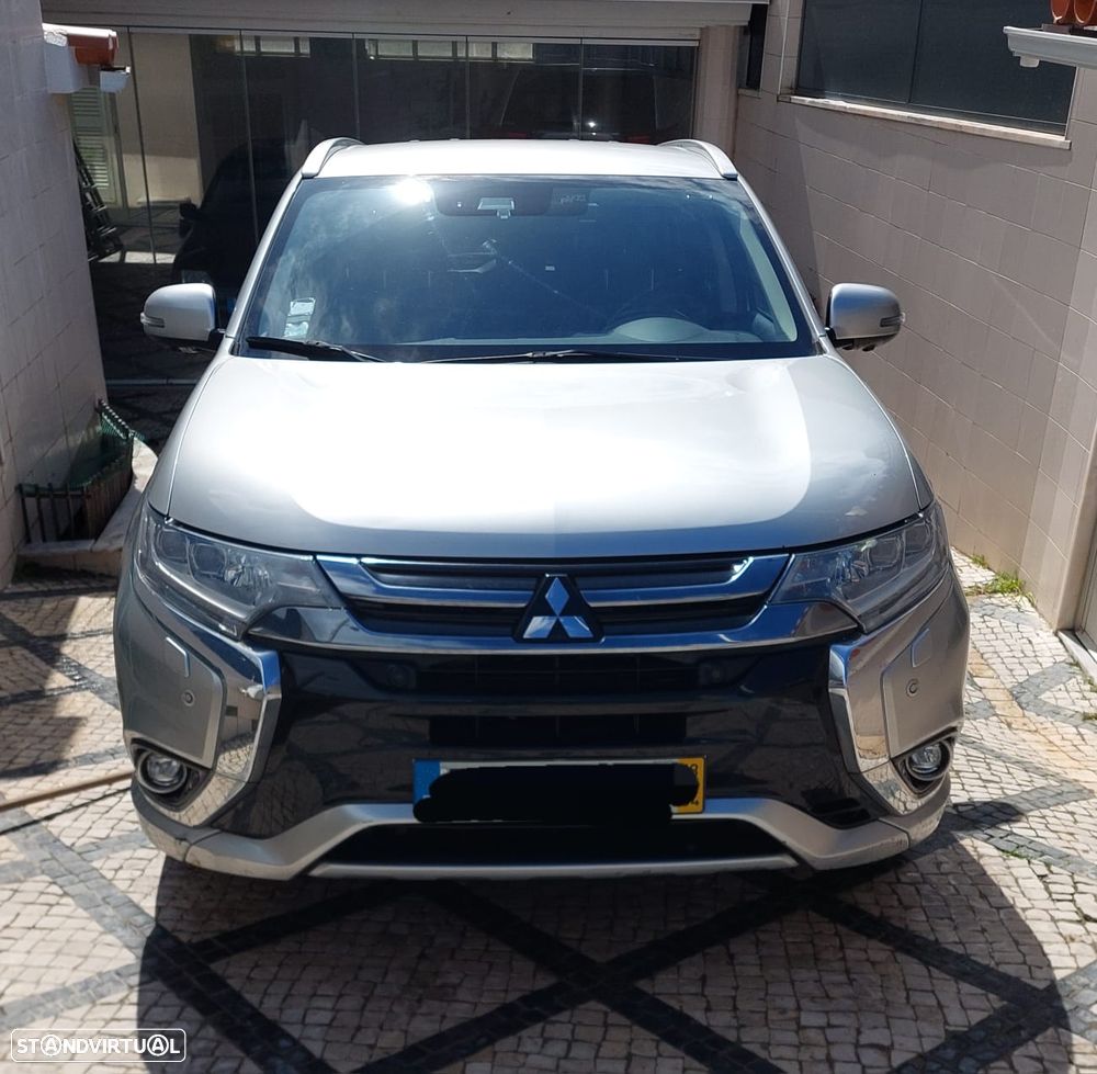 Mitsubishi Outlander 2.0 Instyle - 3