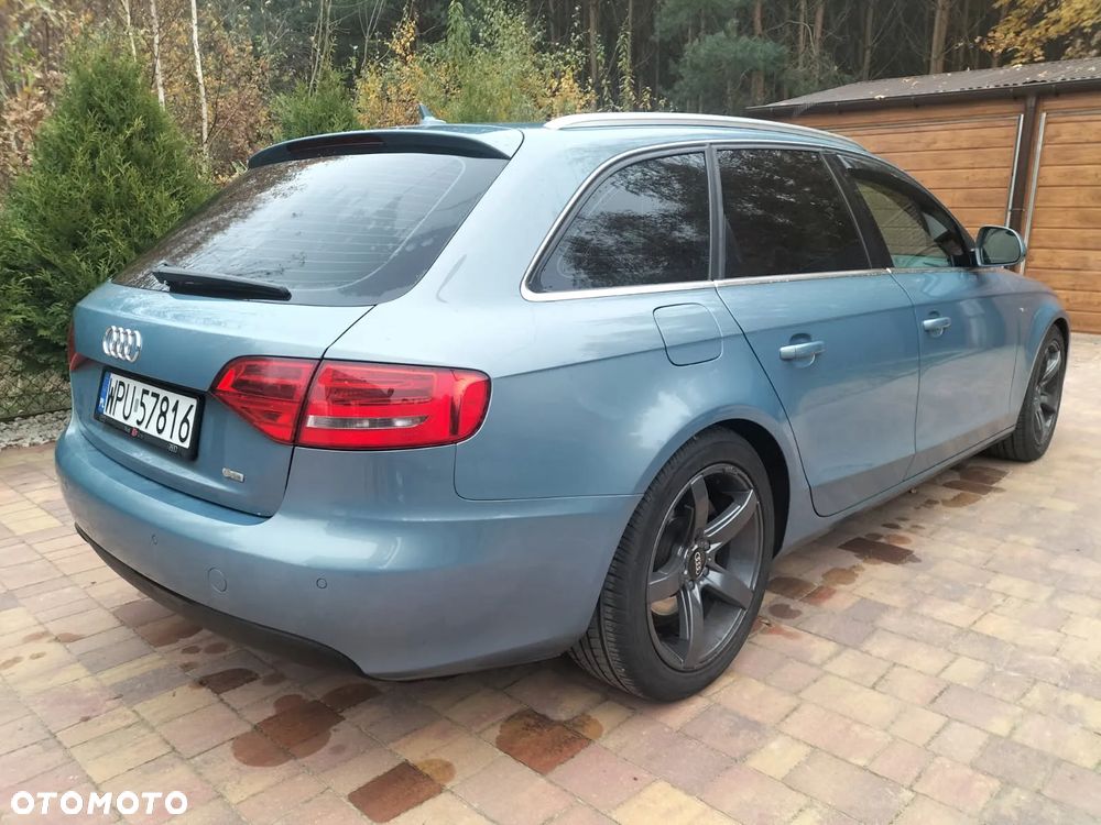 Audi A4 Avant - 4