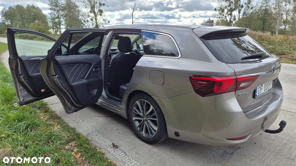 Toyota Avensis 1.8 Prestige - 11