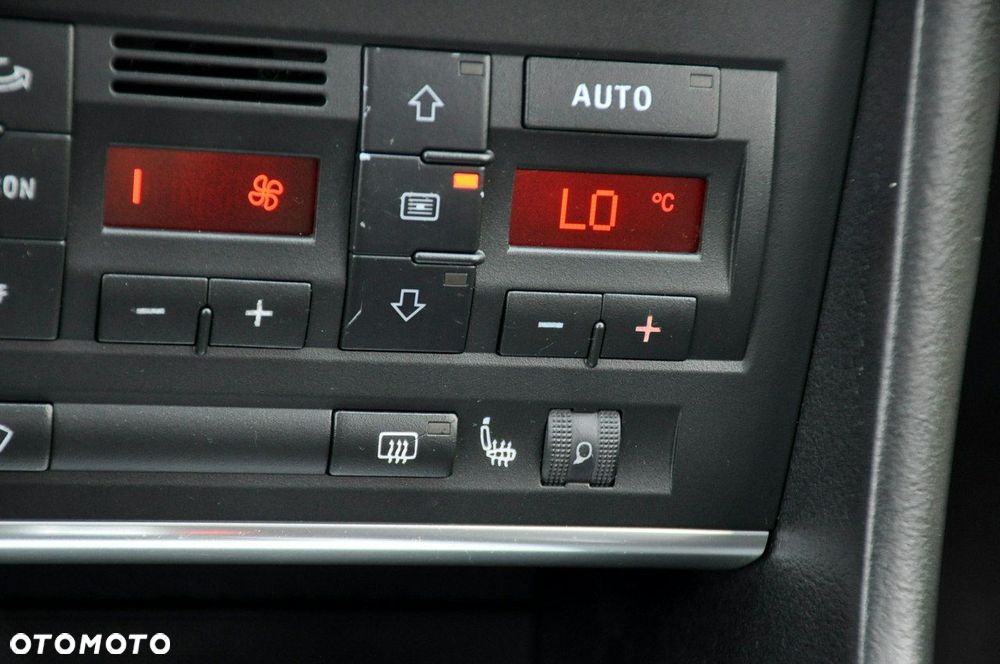 Audi A4 Limousine - 33