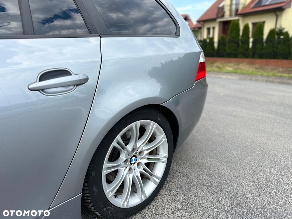 BMW Seria 5 530d Touring - 14