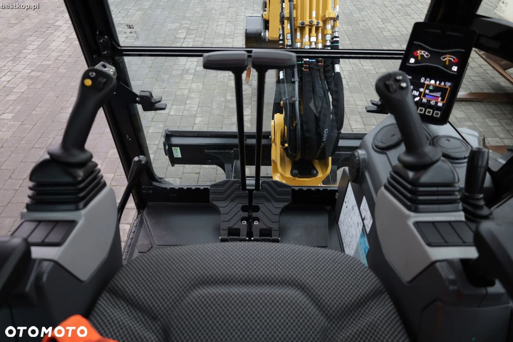 Caterpillar CAT 303 CR - 24