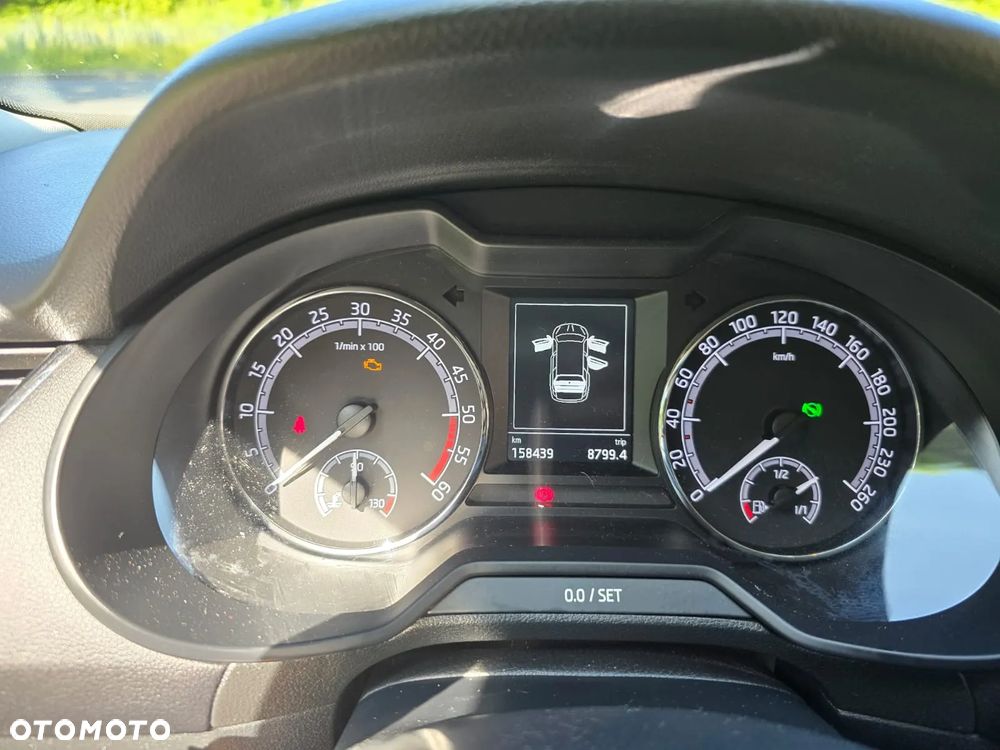 Skoda Octavia 2.0 TDI Ambition DSG - 5