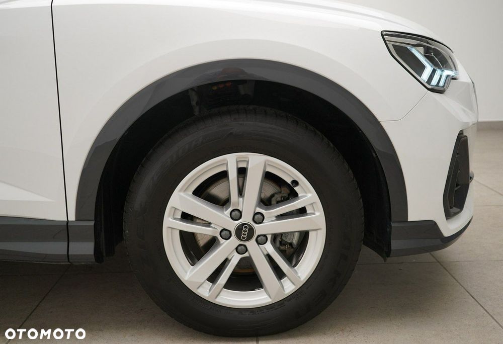 Audi Q3 Sportback - 11