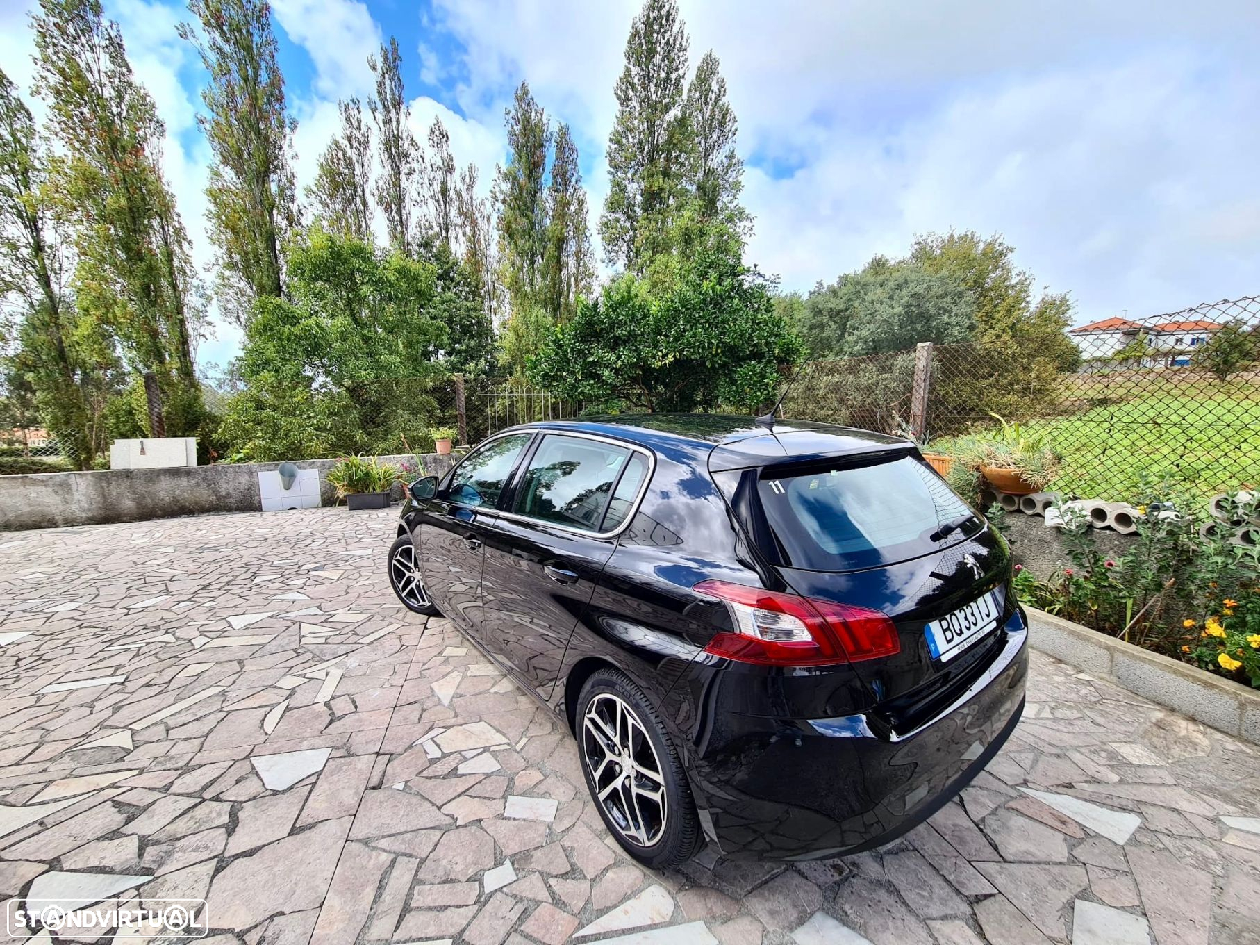 Peugeot 308 1.2 PureTech Allure J17 - 18