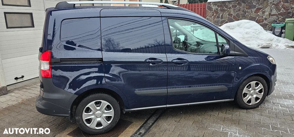 Ford Transit Courier - 3