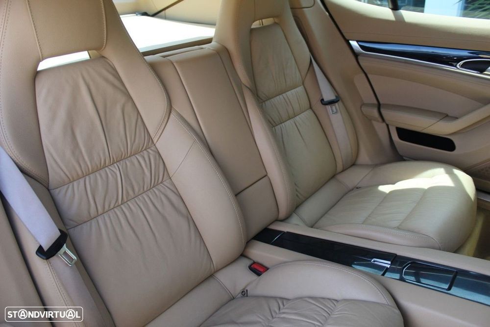 Porsche Panamera Platinum Edition - 20