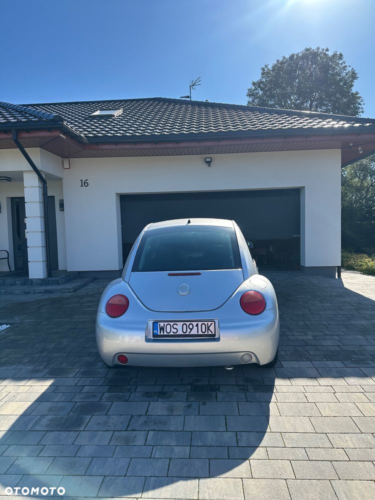 Volkswagen New Beetle 2.0 - 4