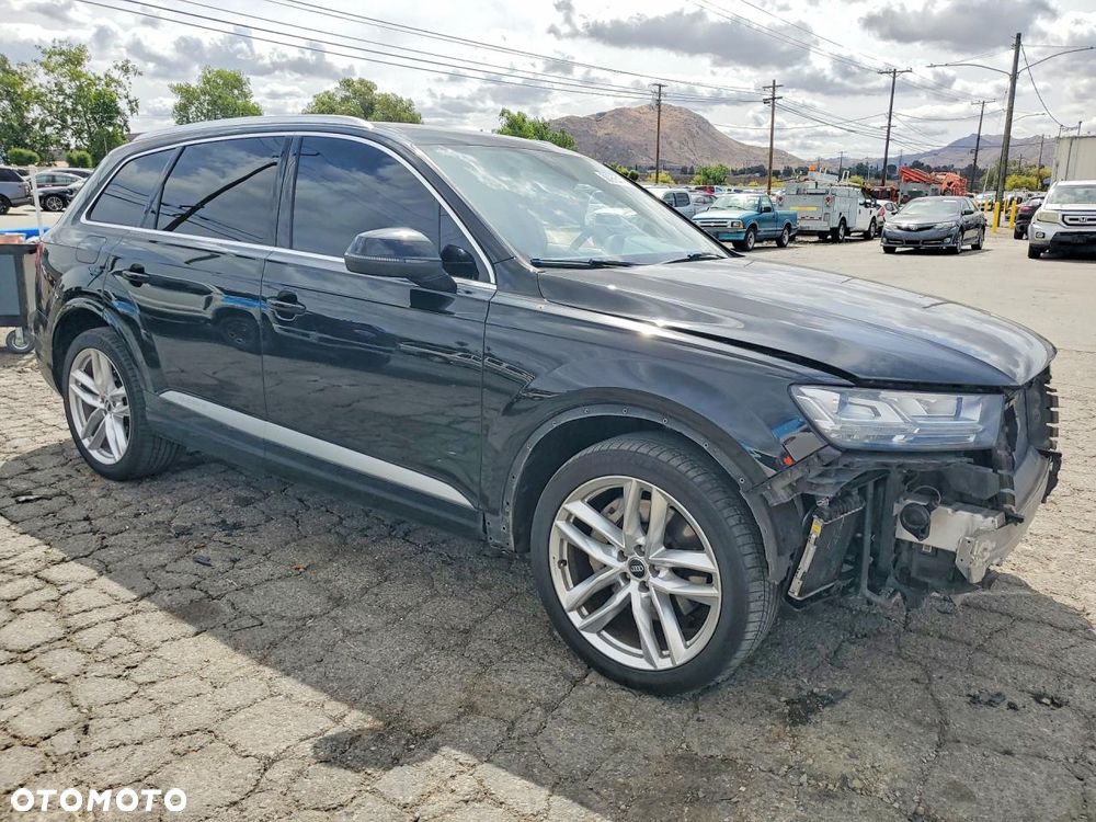 Audi Q7 - 4