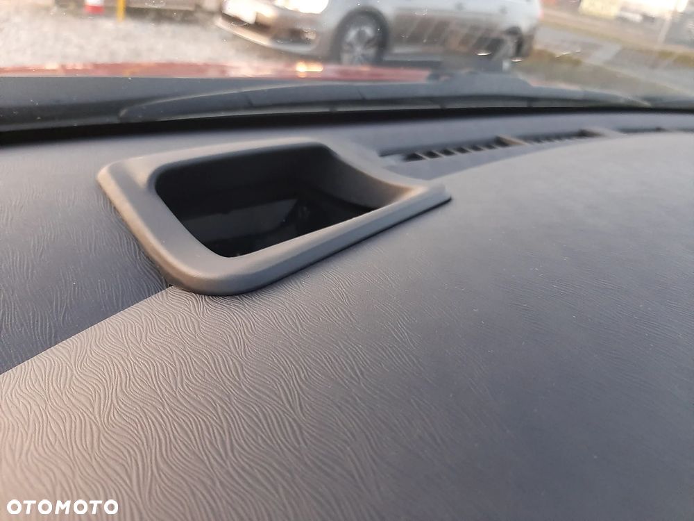 Toyota Prius (Hybrid) Executive - 25