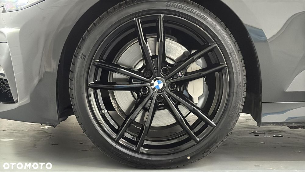 BMW Seria 3 330i M Sport sport - 20
