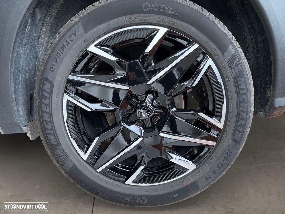 Peugeot 3008 1.2 Hybrid Allure e-DCS6 - 13