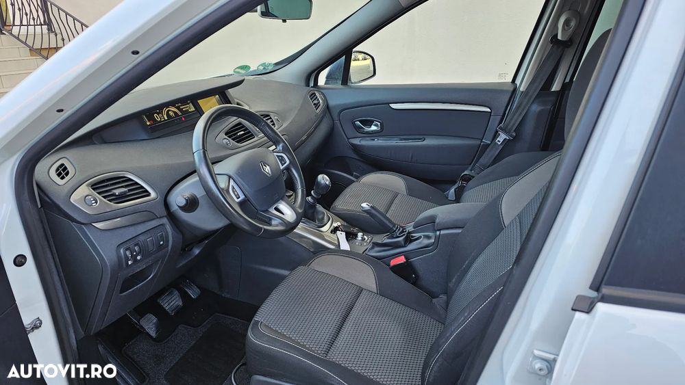 Renault Scenic ENERGY TCe 115 S&S Xmod Paris - 24