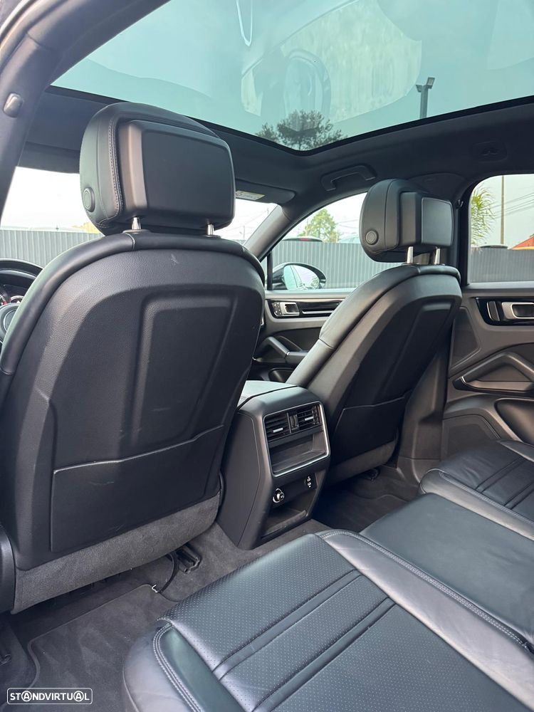 Porsche Cayenne Coupé - 28