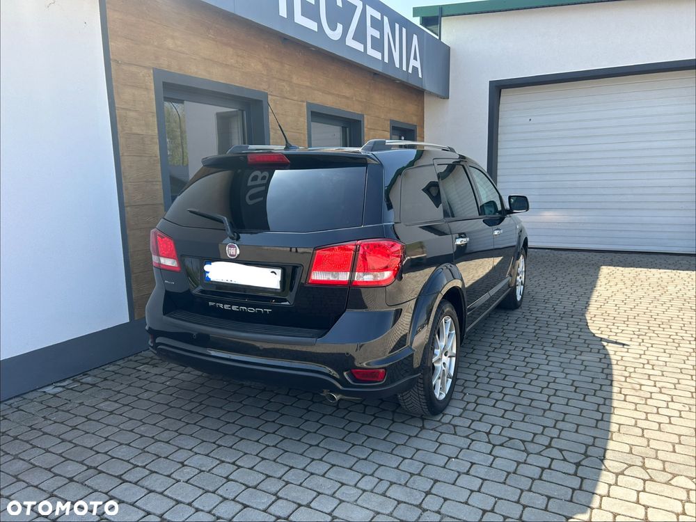 Fiat Freemont 2.0 Multijet 16V DPF Automatik Allrad Lounge - 25