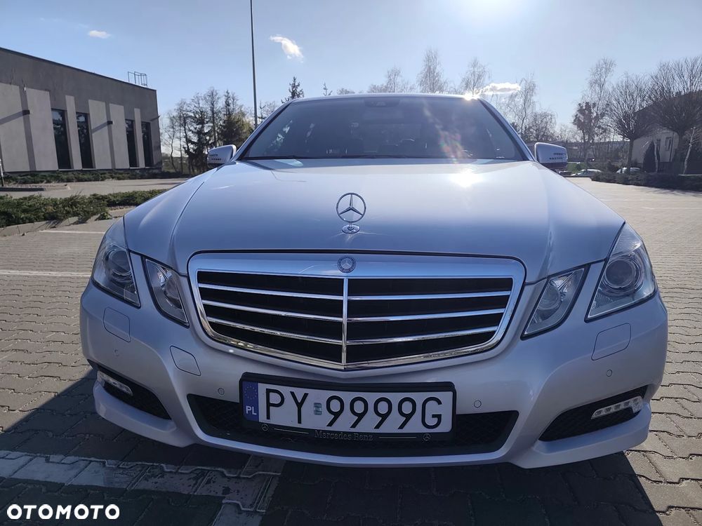 Mercedes-Benz Klasa E 200 CGI BlueEFFICIENCY Automatik Avantgarde - 3