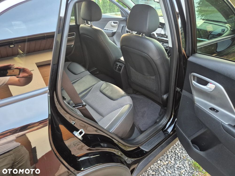 Kia Niro 64kWh L - 16