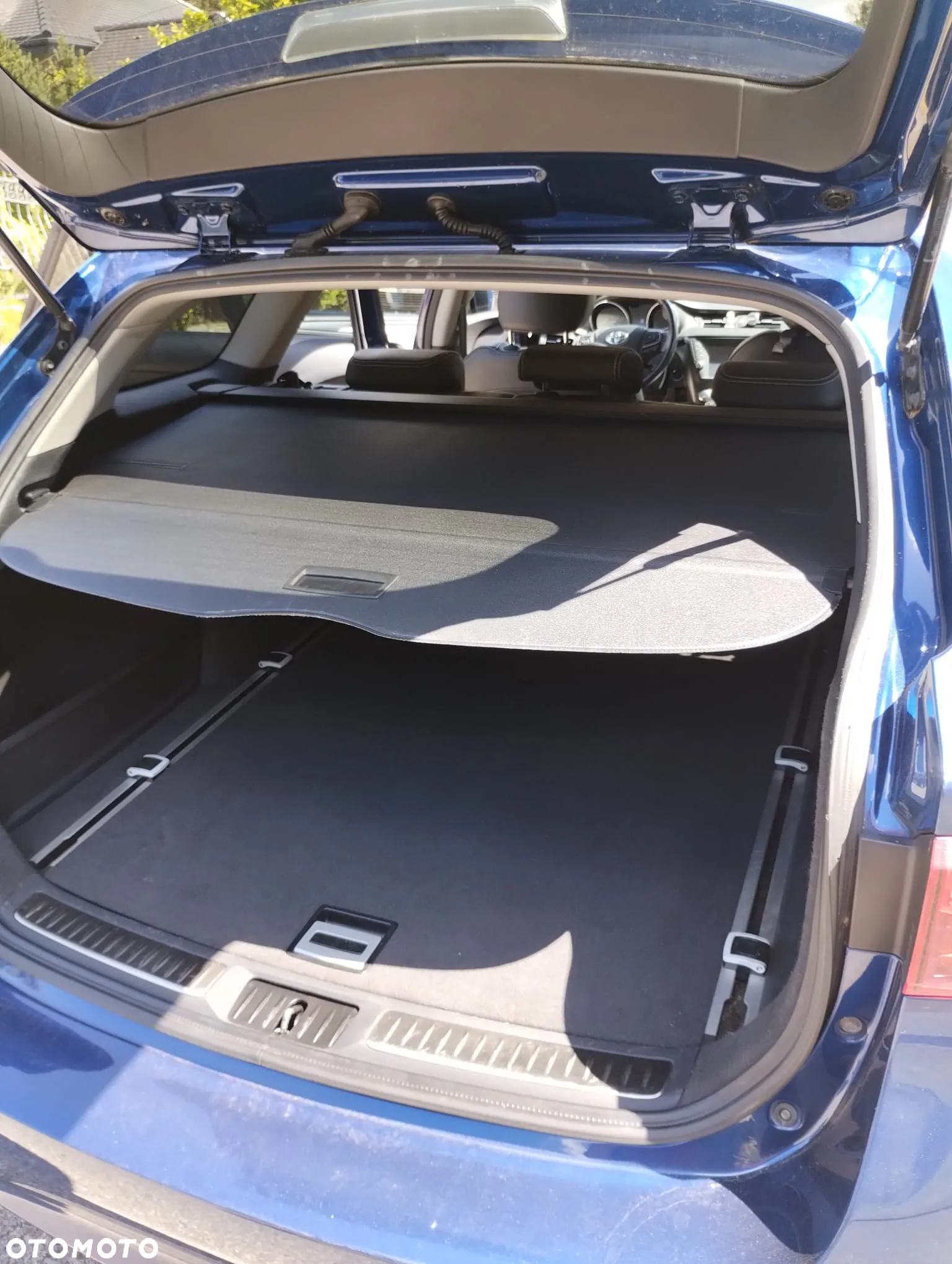 Toyota Avensis 2.0 Premium MS - 6
