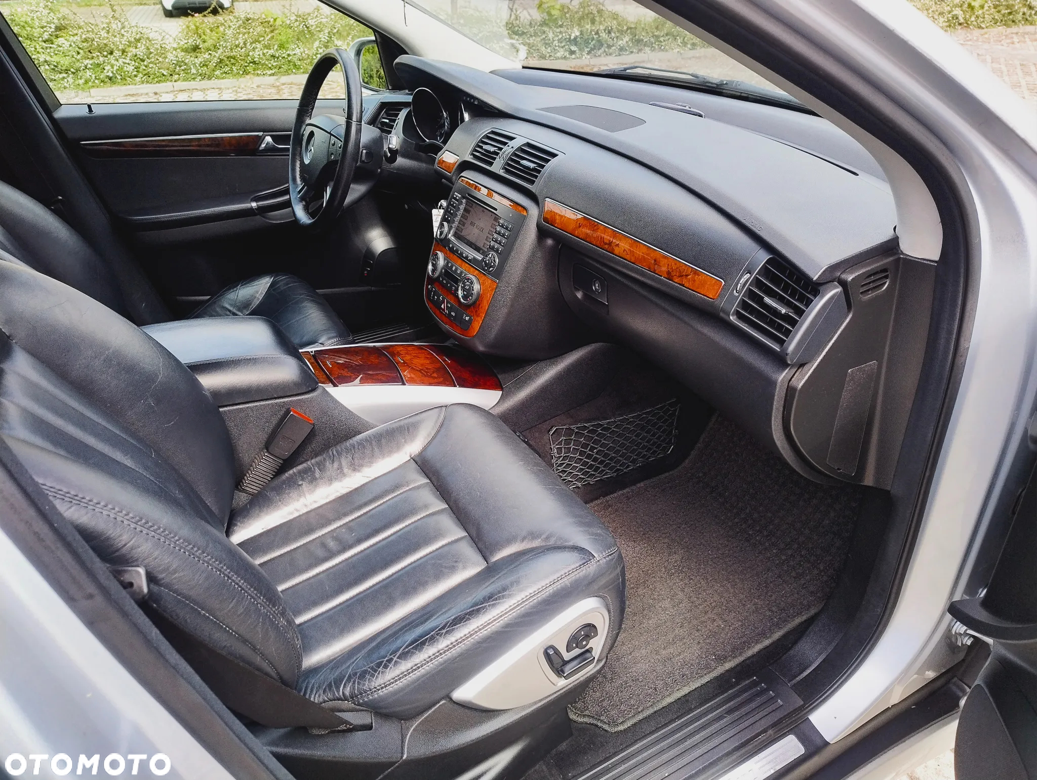 Mercedes-Benz Klasa R 500 4-Matic - 18