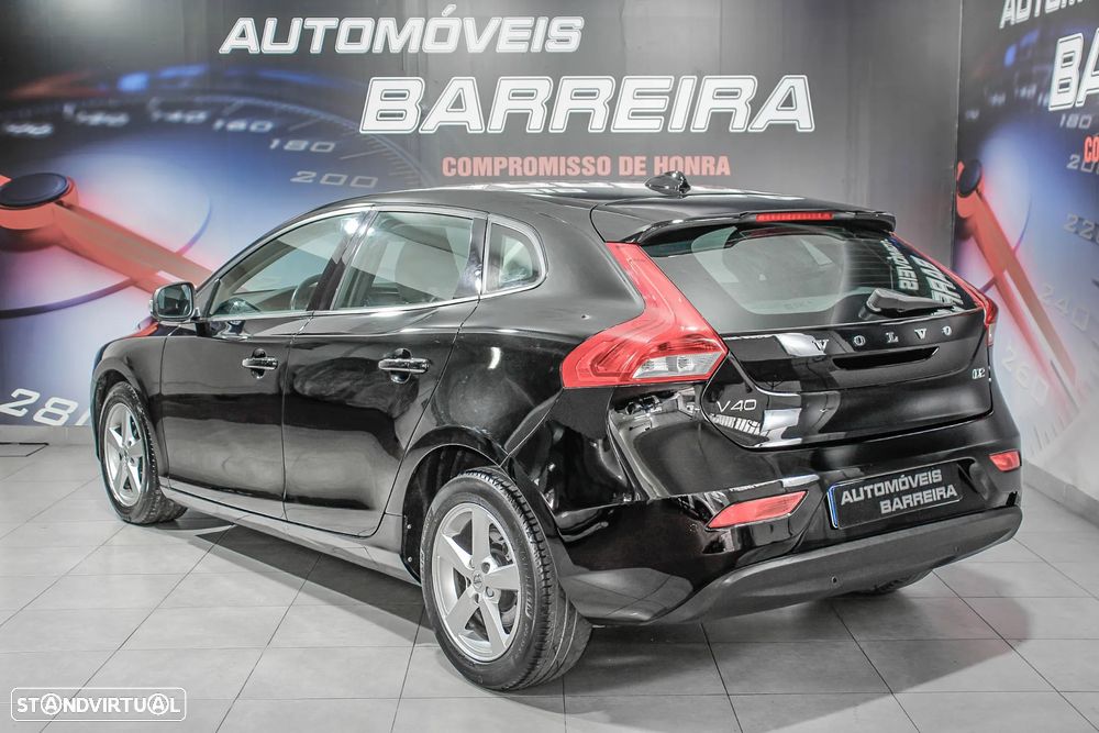 Volvo V40 2.0 D2 Kinetic Eco - 2