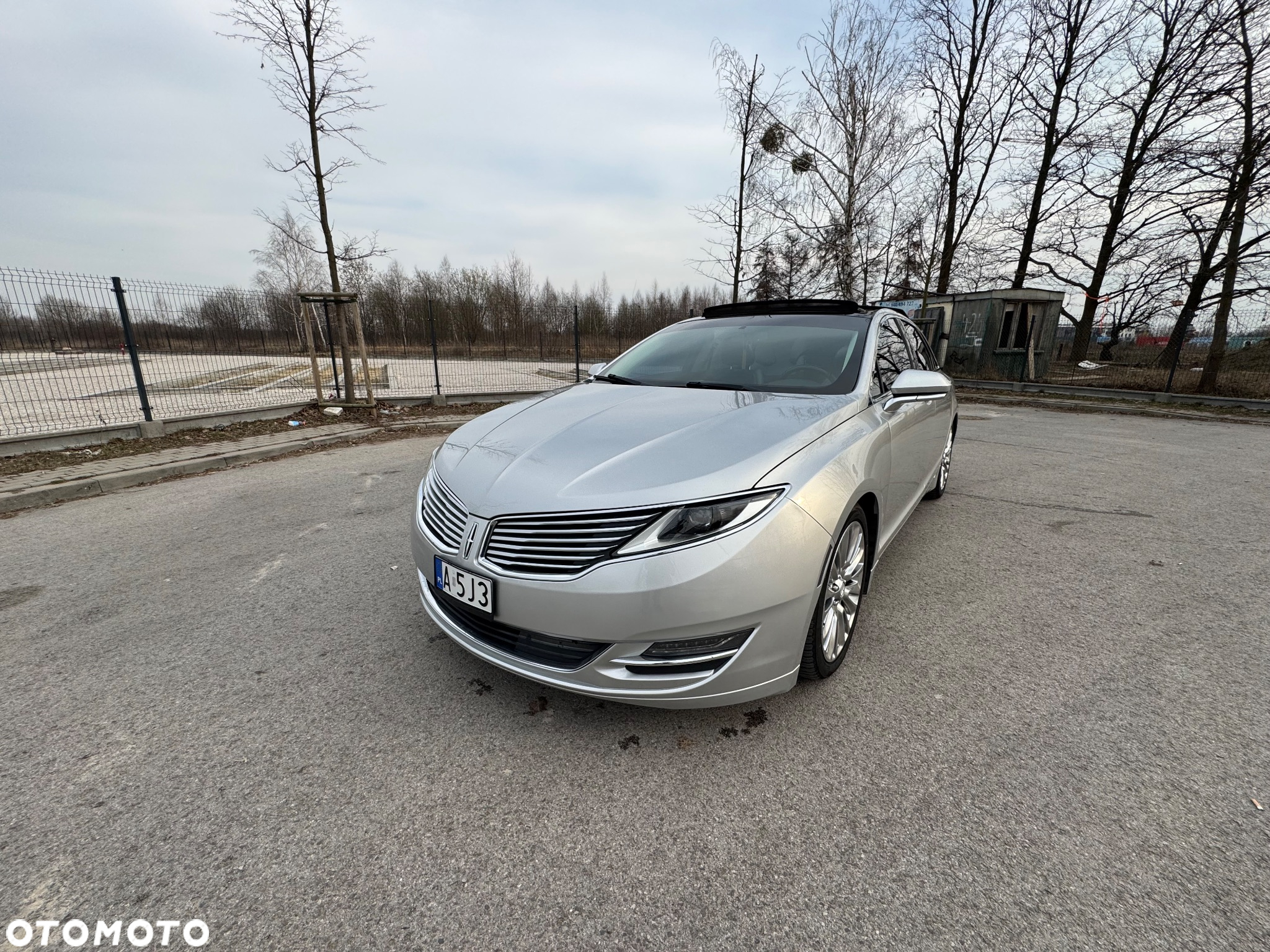 Lincoln MKZ - 3