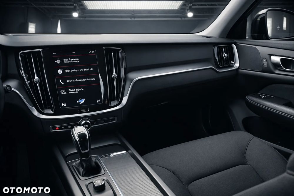 Volvo V60 D3 Momentum - 17
