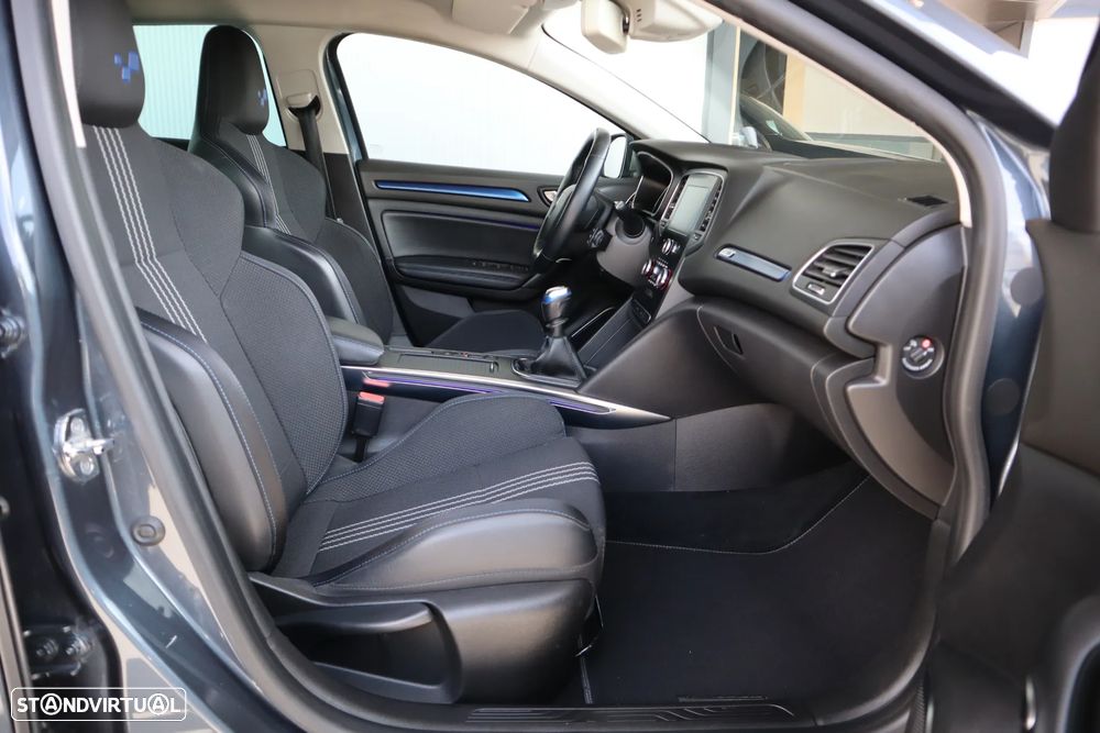 Renault Mégane Sport Tourer 1.5 dCi GT Line J18 - 13