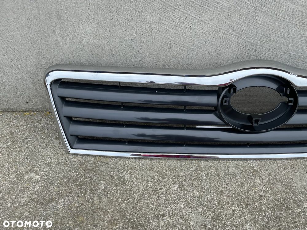 ATRAPA TOYOTA AVENSIS T25  2003-2006 - NOWA - 3