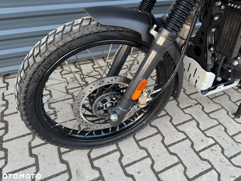 Royal Enfield Himalayan - 12