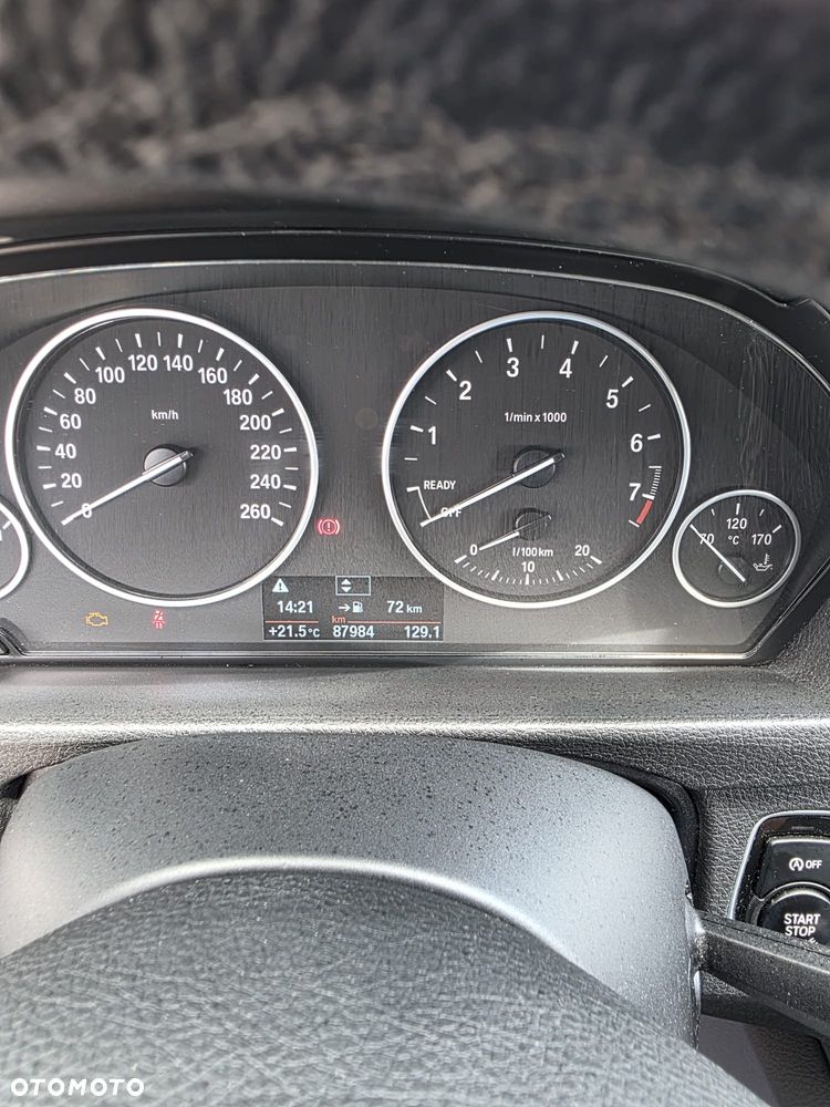 BMW Seria 3 316i - 10