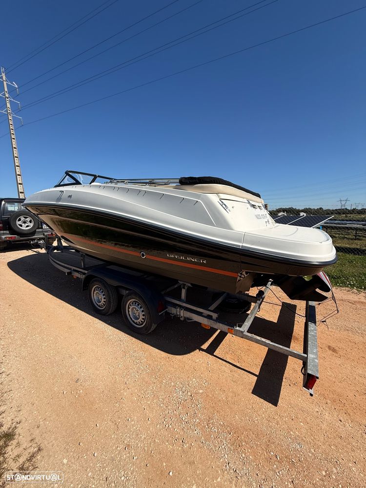 Bayliner VR5 - 7
