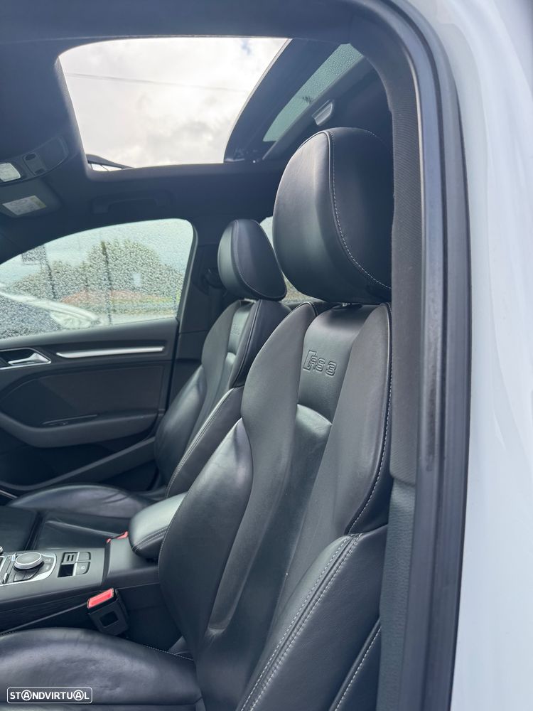 Audi RS3 Sportback 2.5 TFSI quattro S tronic - 11