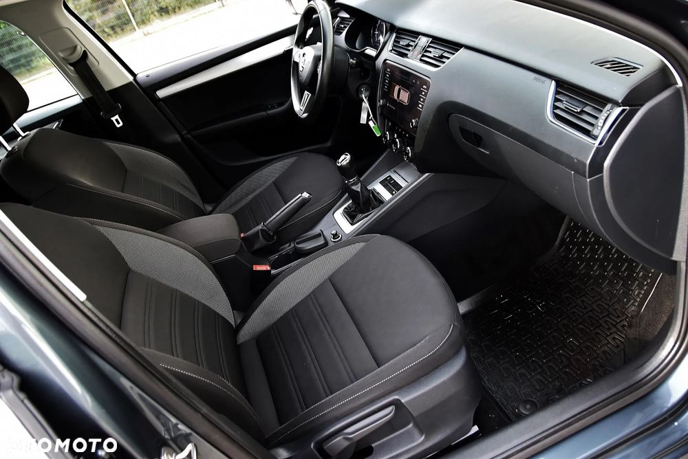 Skoda Octavia 2.0 TDI SCR 4x4 Ambition DSG - 16