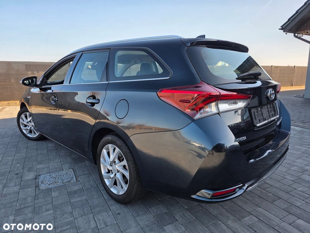 Toyota Auris 1.8 VVT-i Automatik Edition-S - 2