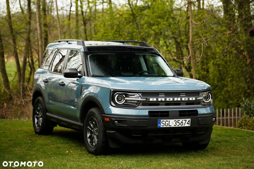 Ford Bronco - 1