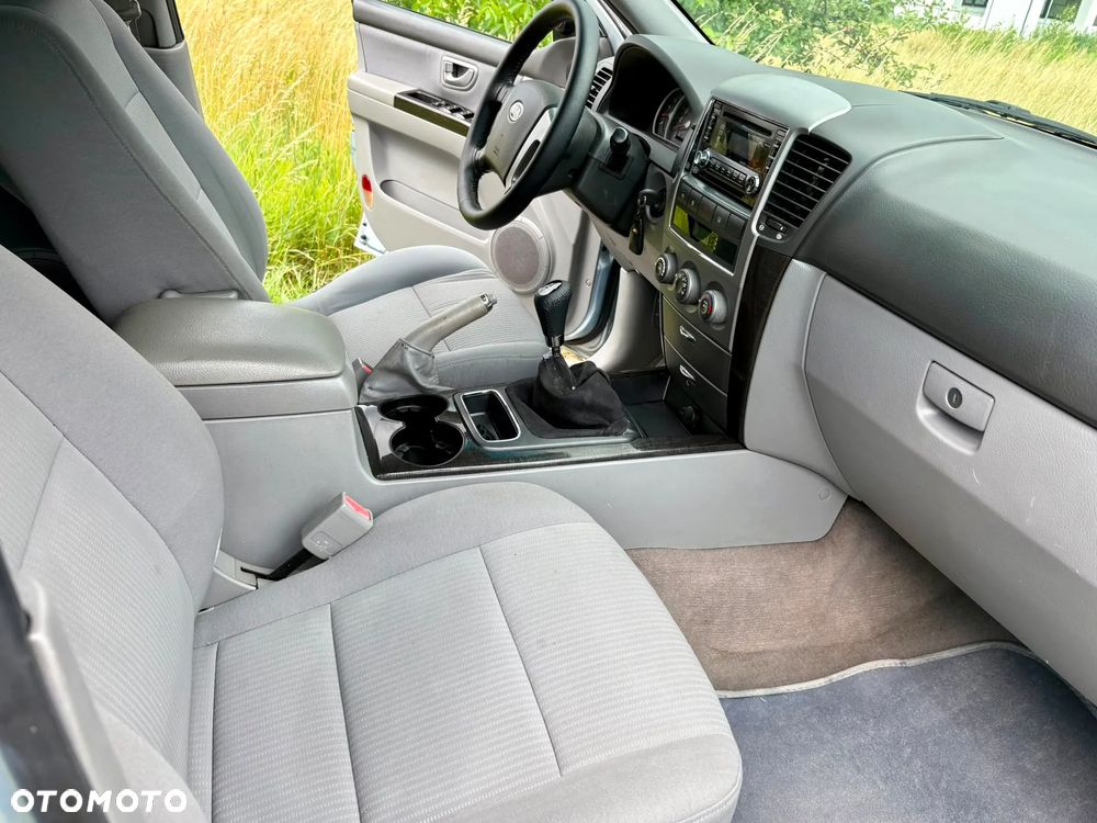 Kia Sorento 2.5 CRDi VGT LX - 17