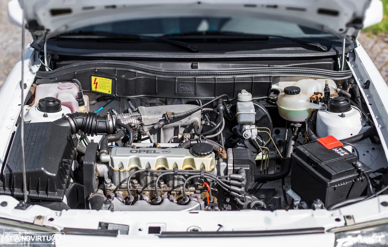 Opel Astra 1.6i GT - 38