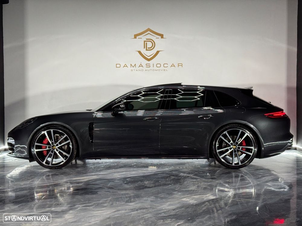 Porsche Panamera Sport Turismo 4 E-Hybrid - 4