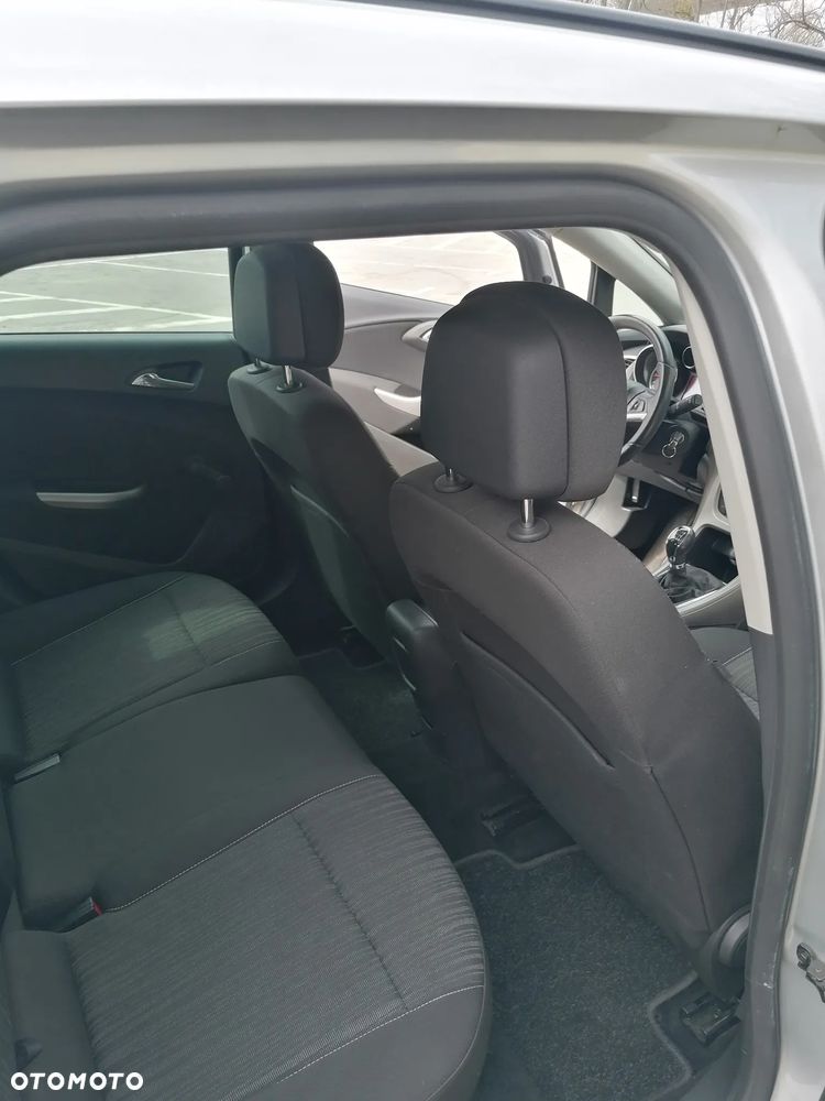 Opel Astra 1.4 Turbo - 16